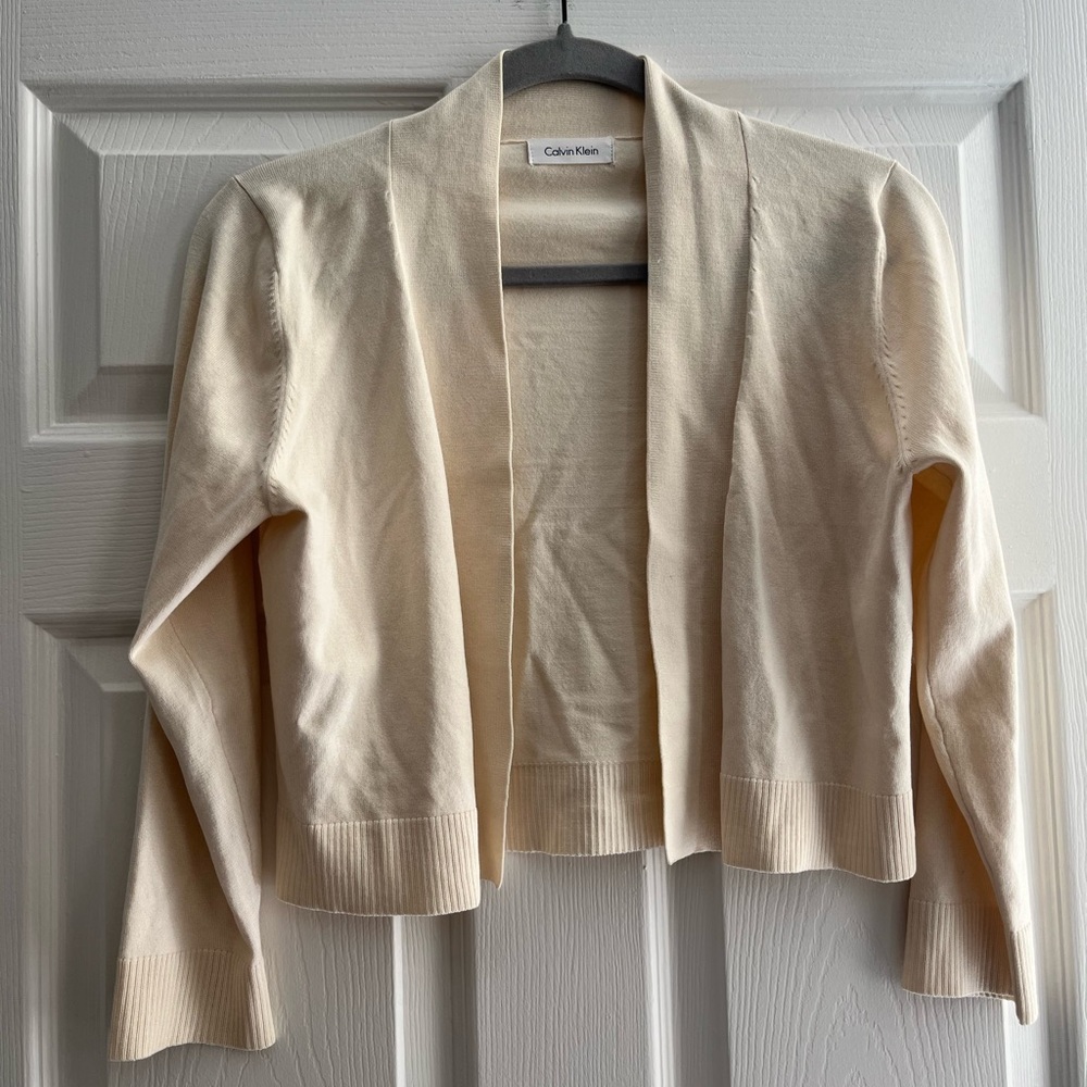 Calvin Klein Women's Cropped 3/4 Sleeve Beige Cardigan